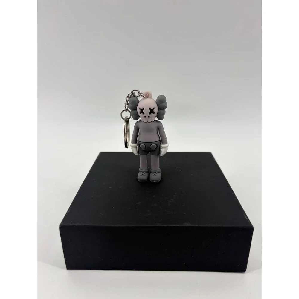 KAWS Keychain Unisex OS Grey Companion Figure Street Art Collectible Accessory